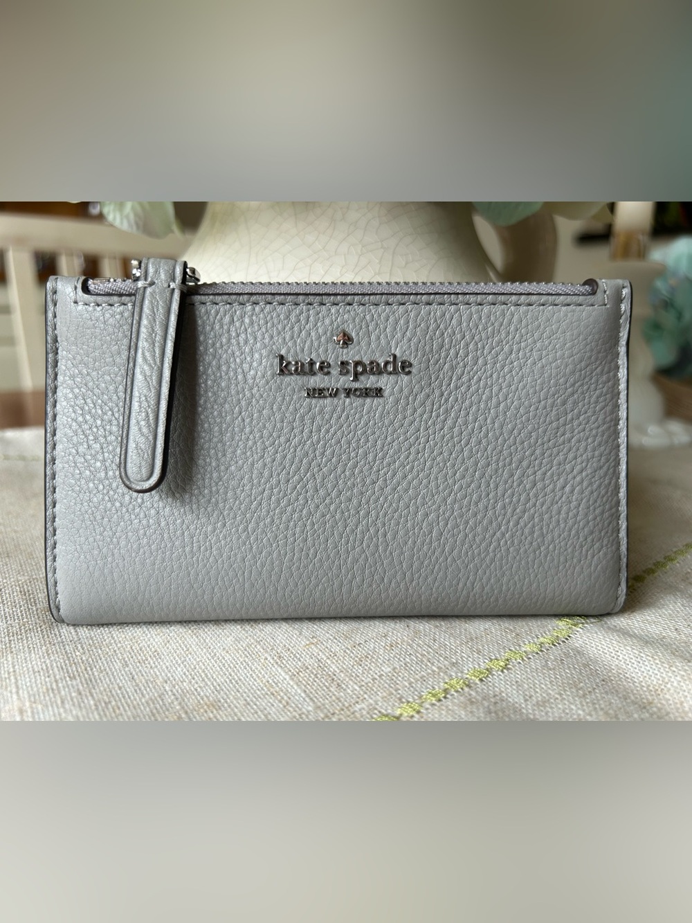 kate ♠️ spade Leila slim bifold wallet in Light Gray